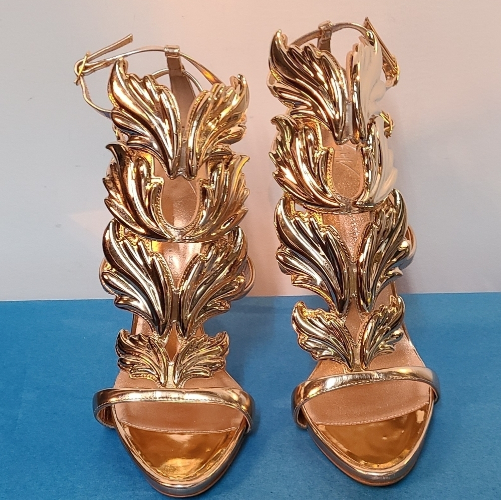 Giuseppe Zanotti Gold Coline Wings Leather Sandal Heels - Picture 12 of 15